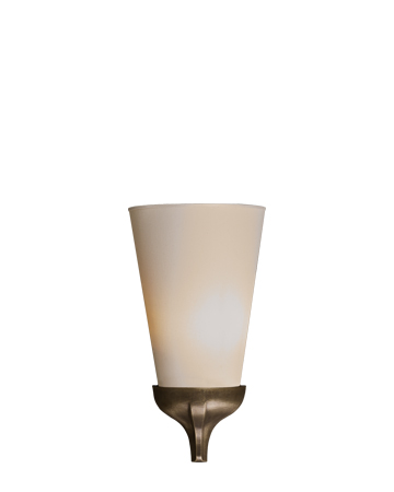 Cleo is a wall bronze lamp, with a linen, cotton or hand-embroidered silk lampshade, from Promemoria's catalogue | Promemoria