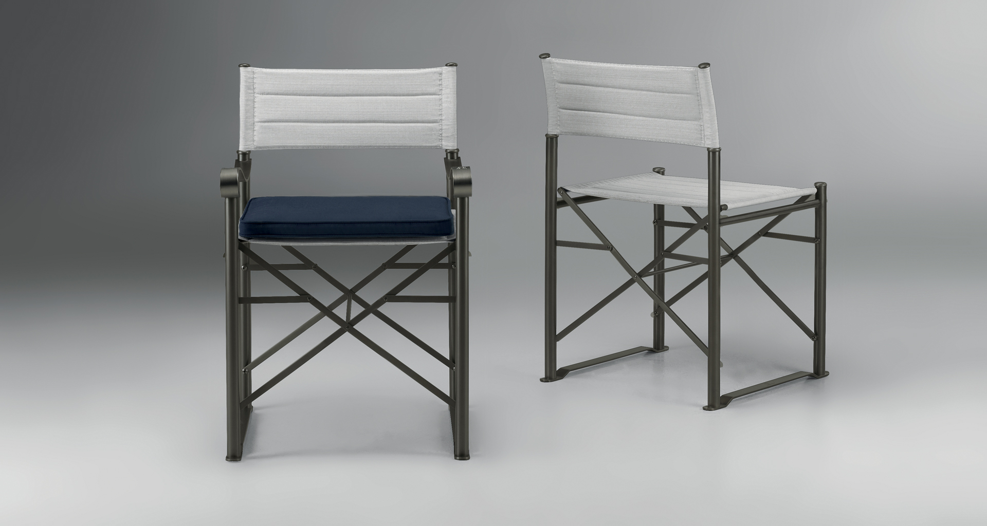 Quentin is a veranda folding chair and bench in bronze and covered in fabric from Promemoria's outdoor catalogue | Promemoria