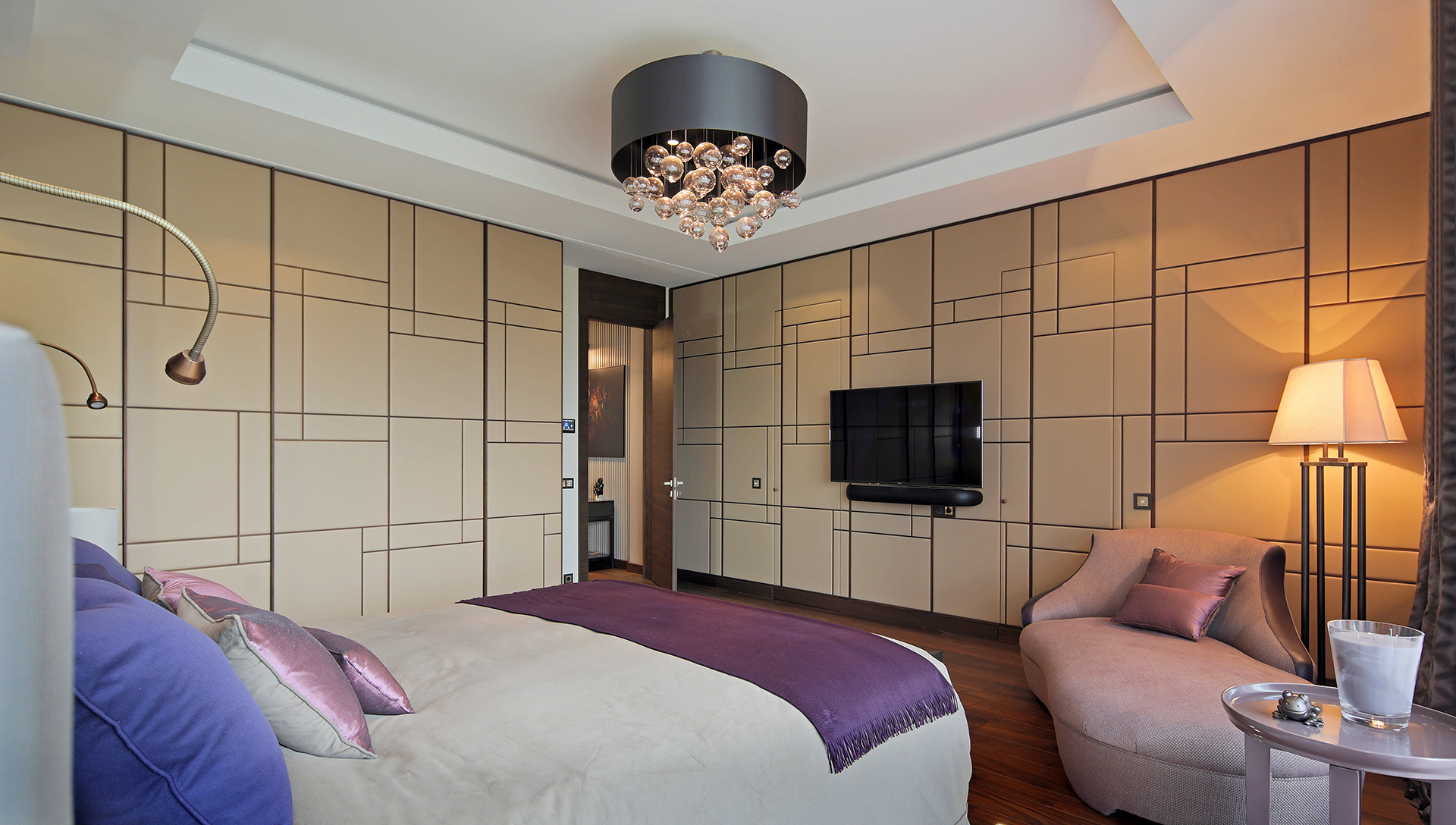 Bedroom in a private residence in Moscow furnished with Promemoria | Promemoria