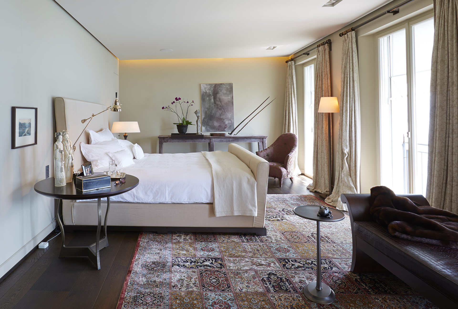 Bedroom in a private residence in Locarno, Switzerland furnished with Promemoria | Promemoria